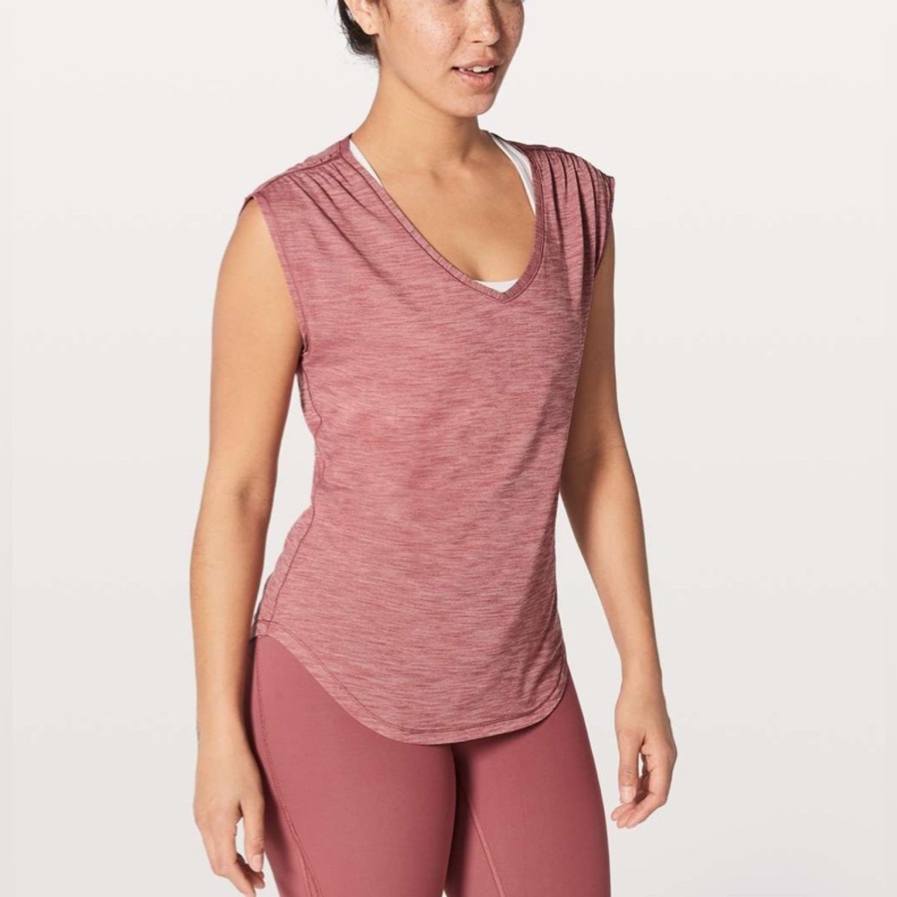 Lululemon Sweat Times Short Sleeve
Heathered Auburn size 12